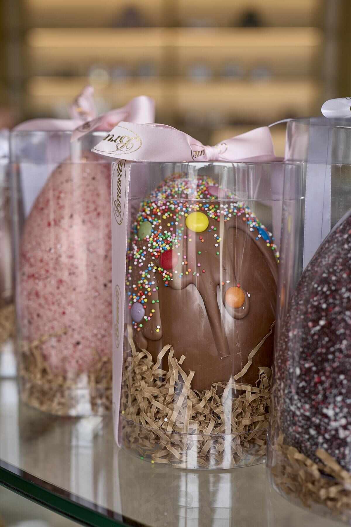 Smarties Chocolate Egg - Image 2