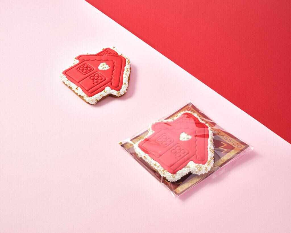 Gingerbread House Cookie